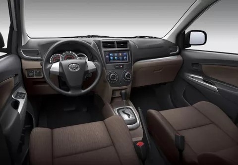 TOYOTA AVINZA